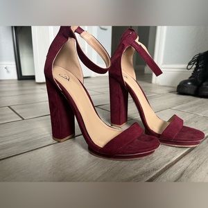 Windsor maroon block heels size 5.5, gently worn